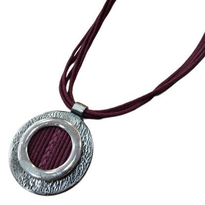 COLLAR BORDÓ - MAGUY
