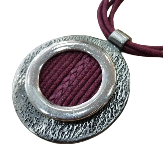 COLLAR BORDÓ - MAGUY